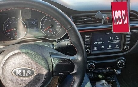 KIA Rio IV, 2019 год, 925 000 рублей, 3 фотография