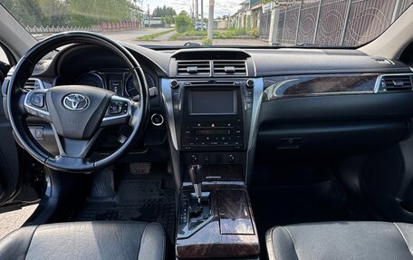Toyota Camry, 2015 год, 1 850 000 рублей, 4 фотография