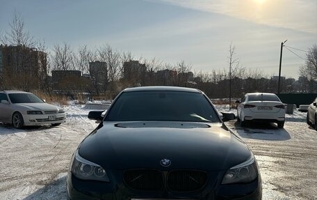 BMW 5 серия, 2004 год, 1 050 000 рублей, 2 фотография