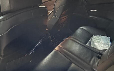 BMW 5 серия, 2004 год, 1 050 000 рублей, 11 фотография