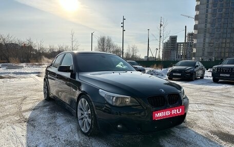 BMW 5 серия, 2004 год, 1 050 000 рублей, 3 фотография