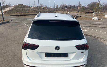 Volkswagen Tiguan II, 2019 год, 3 850 000 рублей, 13 фотография