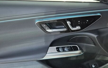 Mercedes-Benz E-Класс, 2024 год, 9 фотография