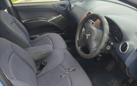 Mitsubishi Colt VI рестайлинг, 2005 год, 570 000 рублей, 10 фотография
