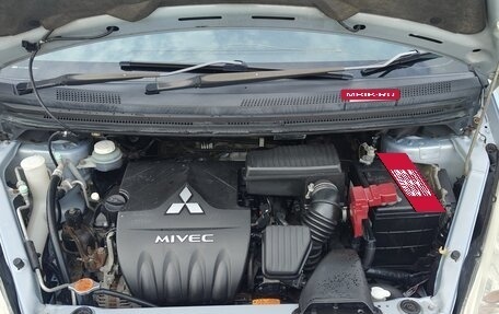 Mitsubishi Colt VI рестайлинг, 2005 год, 570 000 рублей, 12 фотография