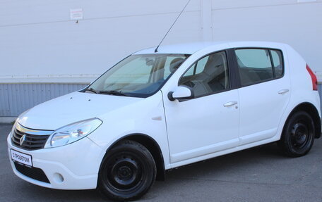Renault Sandero I, 2011 год, 589 000 рублей, 2 фотография