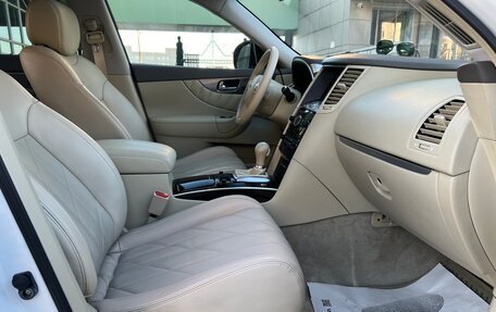 Infiniti FX II, 2009 год, 1 750 000 рублей, 14 фотография