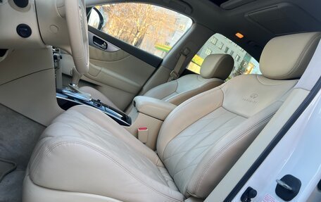 Infiniti FX II, 2009 год, 1 750 000 рублей, 15 фотография