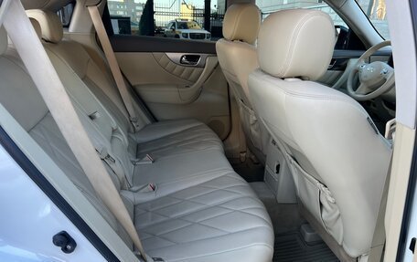 Infiniti FX II, 2009 год, 1 750 000 рублей, 18 фотография