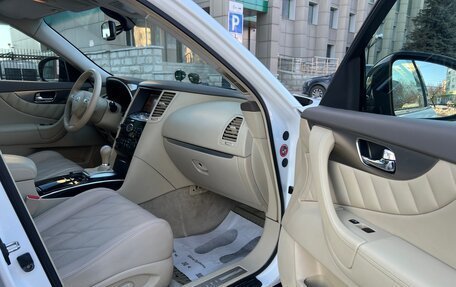 Infiniti FX II, 2009 год, 1 750 000 рублей, 17 фотография