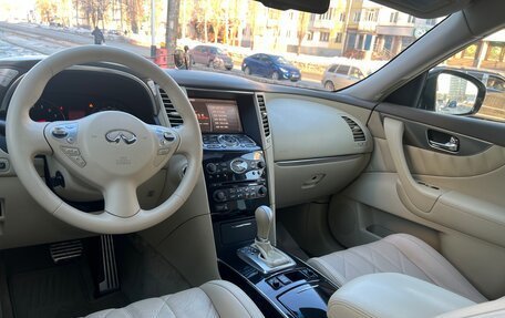 Infiniti FX II, 2009 год, 1 750 000 рублей, 25 фотография