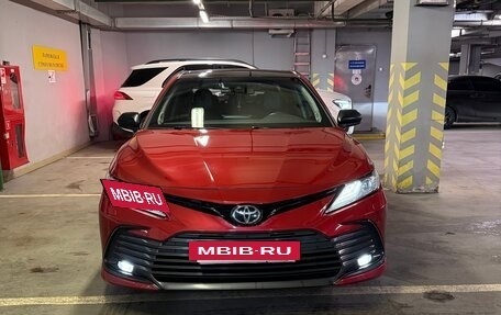 Toyota Camry, 2021 год, 3 200 000 рублей, 5 фотография