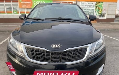 KIA Rio III рестайлинг, 2013 год, 680 000 рублей, 2 фотография