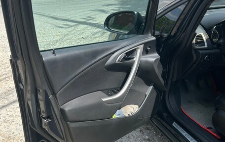 Opel Astra J, 2010 год, 635 000 рублей, 6 фотография