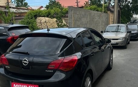 Opel Astra J, 2010 год, 635 000 рублей, 5 фотография