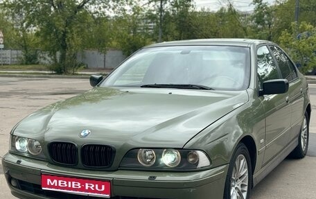 BMW 5 серия, 2002 год, 815 000 рублей, 1 фотография