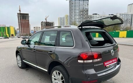 Volkswagen Touareg III, 2007 год, 1 090 000 рублей, 18 фотография