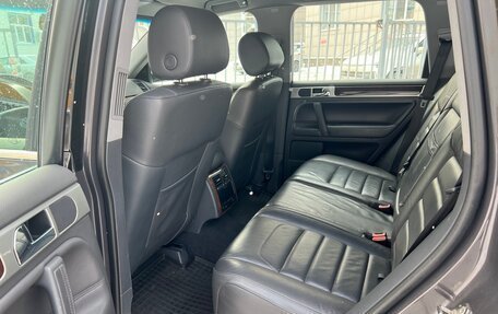 Volkswagen Touareg III, 2007 год, 1 090 000 рублей, 28 фотография
