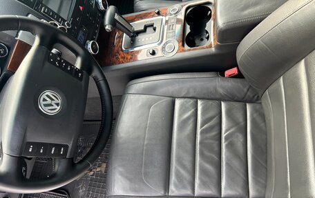 Volkswagen Touareg III, 2007 год, 1 090 000 рублей, 25 фотография