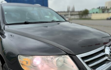 Volkswagen Touareg III, 2007 год, 1 090 000 рублей, 21 фотография