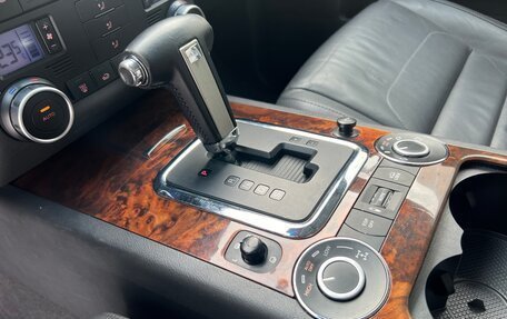 Volkswagen Touareg III, 2007 год, 1 090 000 рублей, 26 фотография