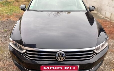 Volkswagen Passat B8 рестайлинг, 2018 год, 2 100 000 рублей, 2 фотография