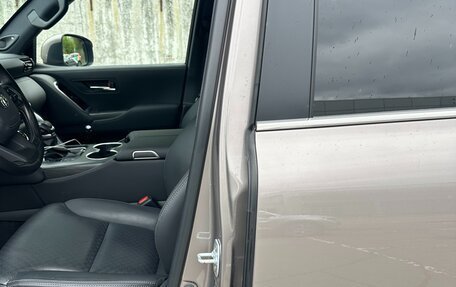 Toyota Land Cruiser, 2023 год, 12 500 000 рублей, 4 фотография