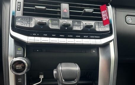Toyota Land Cruiser, 2023 год, 12 500 000 рублей, 26 фотография