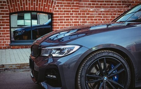 BMW 3 серия, 2019 год, 4 600 000 рублей, 3 фотография
