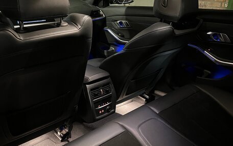 BMW 3 серия, 2019 год, 4 600 000 рублей, 13 фотография