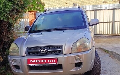 Hyundai Tucson III, 2006 год, 870 000 рублей, 2 фотография