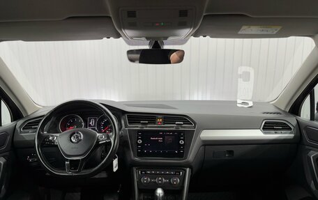 Volkswagen Tiguan II, 2018 год, 2 097 000 рублей, 9 фотография