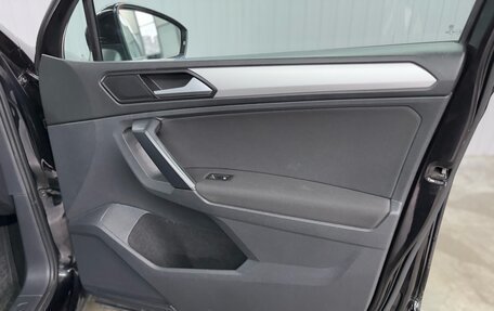 Volkswagen Tiguan II, 2018 год, 2 097 000 рублей, 26 фотография