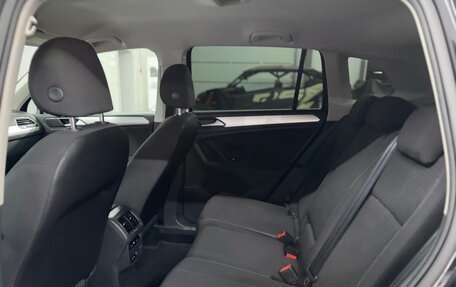 Volkswagen Tiguan II, 2018 год, 2 097 000 рублей, 20 фотография