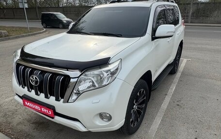 Toyota Land Cruiser Prado 150 рестайлинг 2, 2014 год, 3 350 000 рублей, 1 фотография