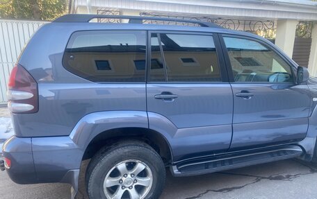 Toyota Land Cruiser Prado 120 рестайлинг, 2008 год, 2 100 000 рублей, 1 фотография