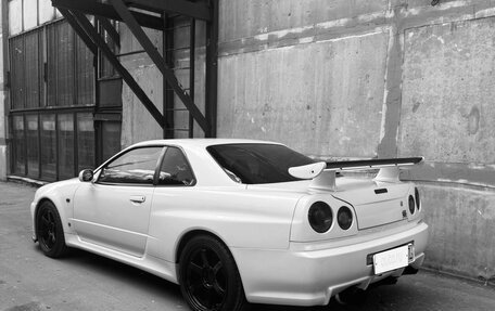 Nissan Skyline, 2002 год, 60 000 000 рублей, 2 фотография