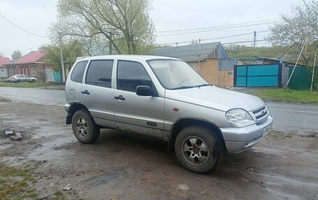 Chevrolet Niva I рестайлинг, 2006 год, 180 000 рублей, 3 фотография