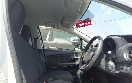 Toyota Vitz, 2018 год, 850 000 рублей, 14 фотография