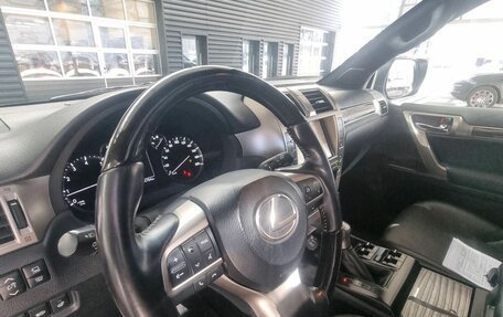 Lexus GX II, 2019 год, 7 000 000 рублей, 8 фотография