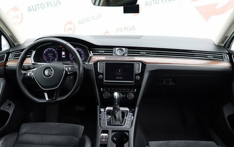 Volkswagen Passat B8 рестайлинг, 2016 год, 1 669 000 рублей, 8 фотография