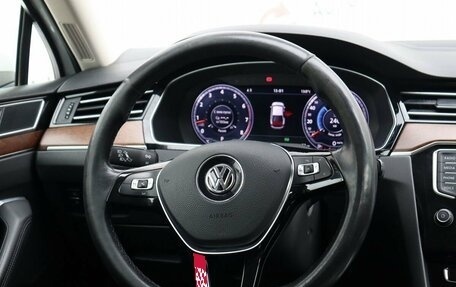 Volkswagen Passat B8 рестайлинг, 2016 год, 1 669 000 рублей, 10 фотография