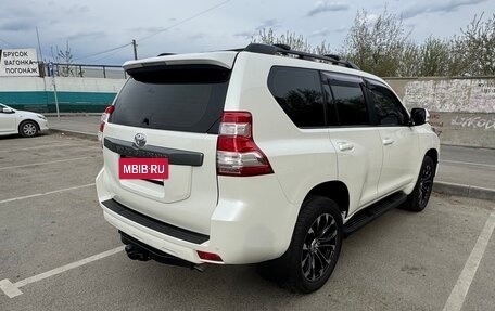 Toyota Land Cruiser Prado 150 рестайлинг 2, 2014 год, 3 350 000 рублей, 7 фотография
