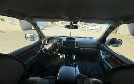 Toyota Land Cruiser Prado 120 рестайлинг, 2005 год, 1 500 000 рублей, 8 фотография