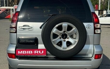 Toyota Land Cruiser Prado 120 рестайлинг, 2005 год, 1 500 000 рублей, 2 фотография