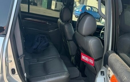 Toyota Land Cruiser Prado 120 рестайлинг, 2005 год, 1 500 000 рублей, 6 фотография