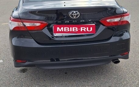 Toyota Camry, 2018 год, 2 550 000 рублей, 2 фотография