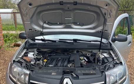 Renault Logan II, 2015 год, 550 000 рублей, 4 фотография