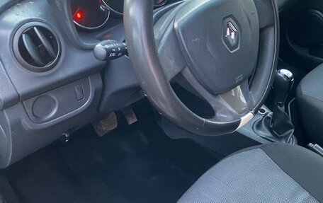 Renault Logan II, 2015 год, 550 000 рублей, 8 фотография