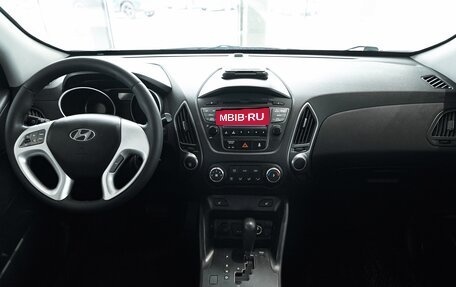 Hyundai ix35 I рестайлинг, 2015 год, 1 255 000 рублей, 12 фотография